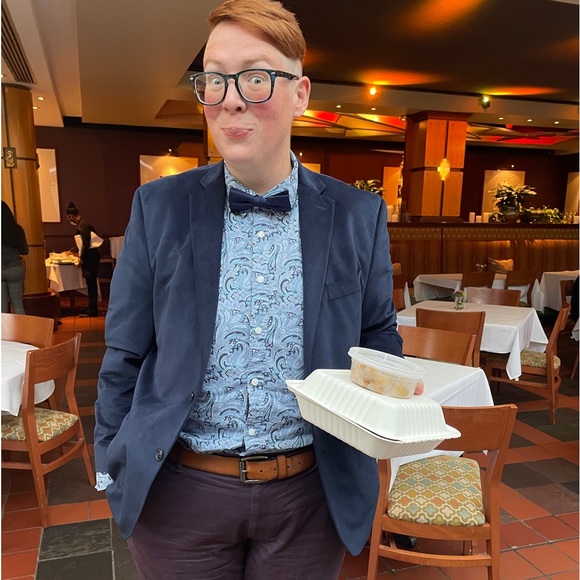 Meet your Posher, Sage - Picture 3 of 12